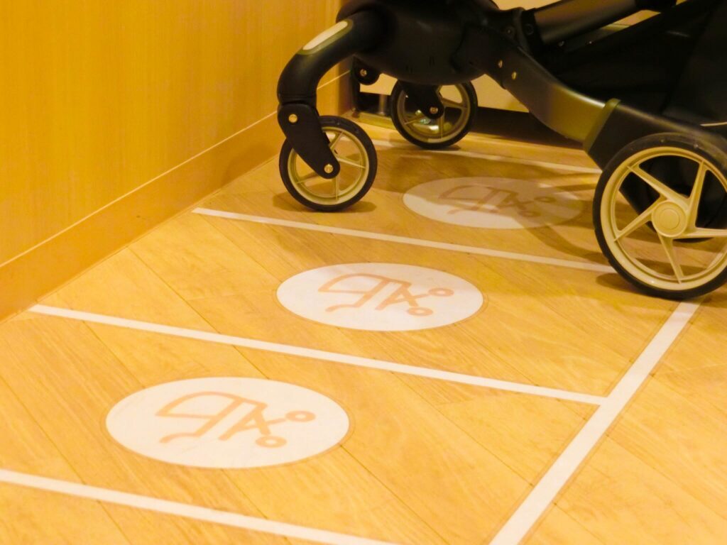 保育園のベビーカー置き場